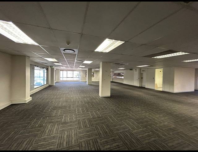 1,929M² OFFICE TO LET IN SANDTON CENTRAL